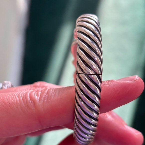 David Yurman Large 18K + Sterling Lock Cuff - Picture 2 of 14